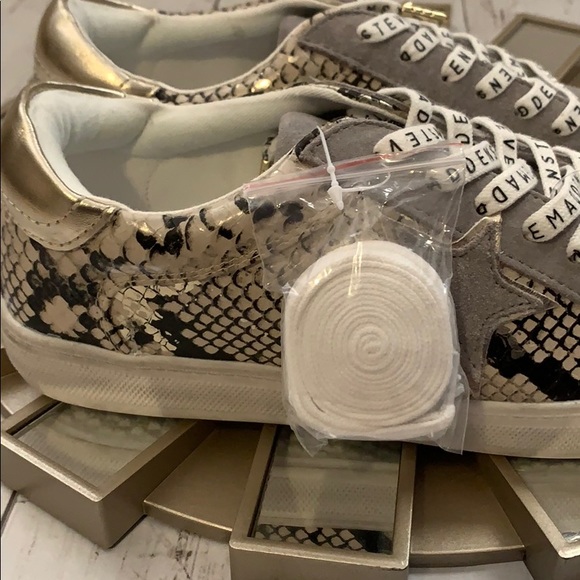 NEW Steve Madden Star Python Snake Sneakers Amalfi - Picture 8 of 9